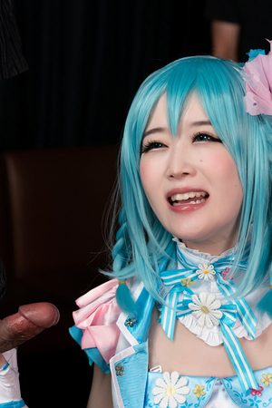 Japanese cosplayer Ria Kurumi does a blowjob and gets cum in his mouth