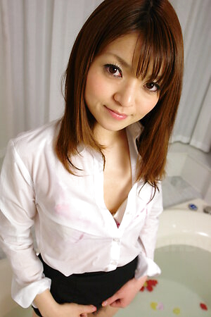 Kimoko Tsuji pictures