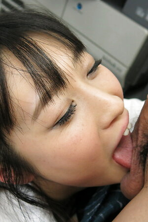 Office Lady sucks her chief to have a promotion